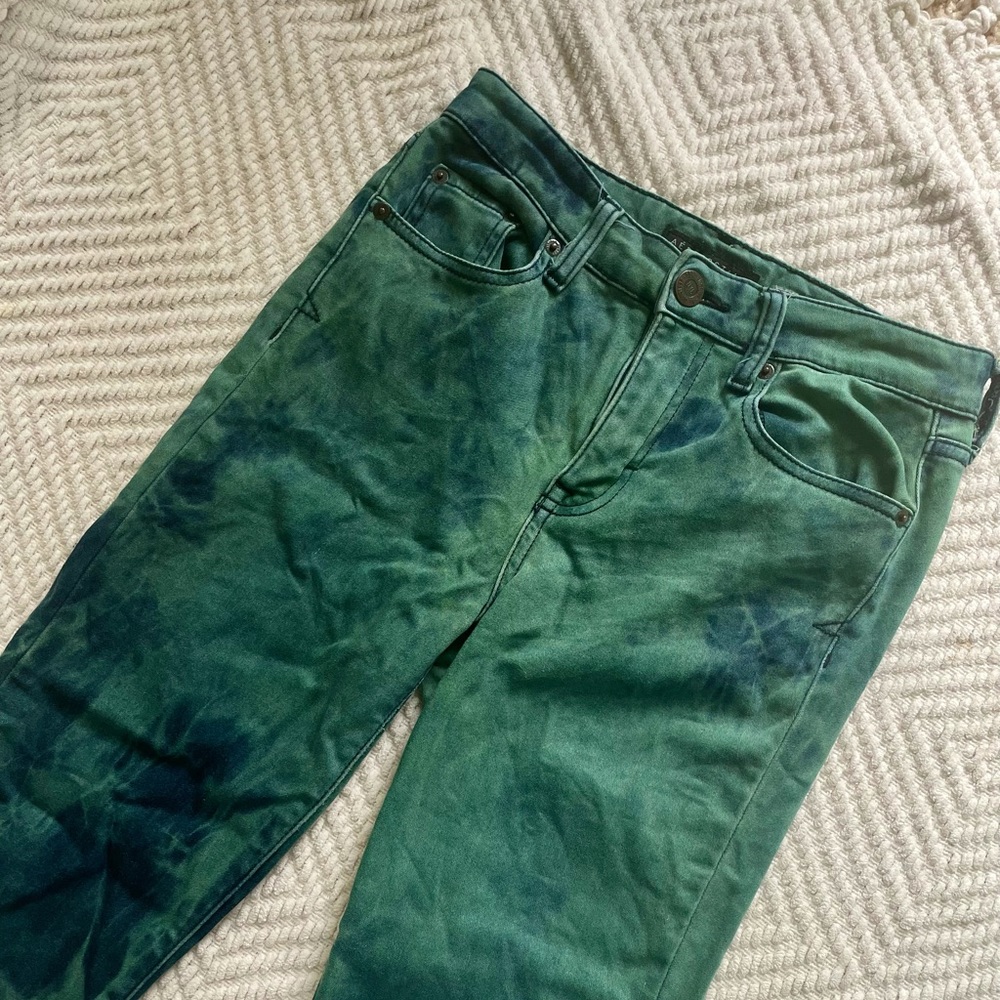 TIE DIE JEANS